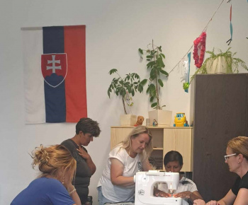 ROZVOJOVÝ TÍM V AKCII / Krúžok šikovných rúk  - foto