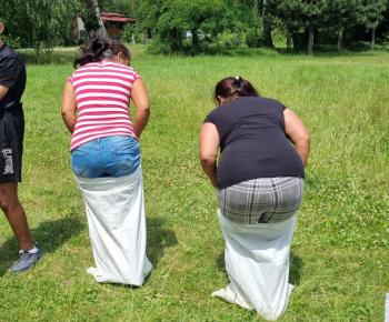 ROZVOJOVÝ TÍM V AKCII / Hurá prázdniny ( Súčinnosť s obcou na aktivite )  - foto