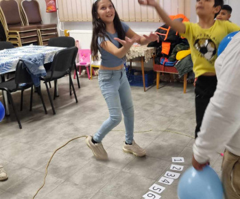 ROZVOJOVÝ TÍM V AKCII / Hra s číslami. - foto