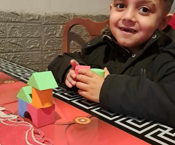 ROZVOJOVÝ TÍM V AKCII / Geometrická skladačka - foto