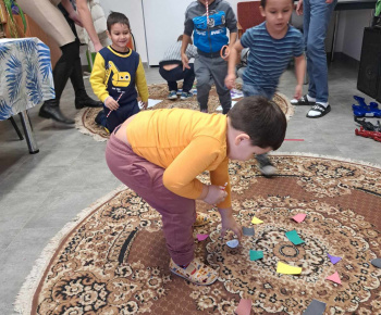 ROZVOJOVÝ TÍM V AKCII / Slamková geometria II. - foto