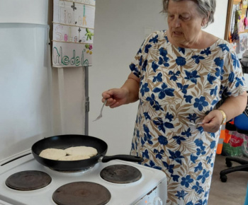 ROZVOJOVÝ TÍM V AKCII / Mamiklub - Marikľa, tradičné rómske jedlo. - foto