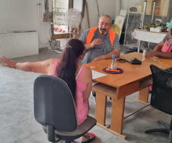 ROZVOJOVÝ TÍM V AKCII / Aktívne prezeranie pracovných portálov - foto