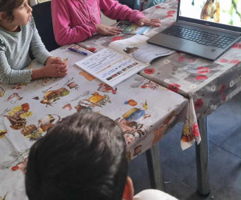 ROZVOJOVÝ TÍM V AKCII / Spoznávame jeseň a zvieratká v jeseni. - foto