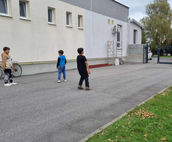 ROZVOJOVÝ TÍM V AKCII / Hra s loptou. - foto