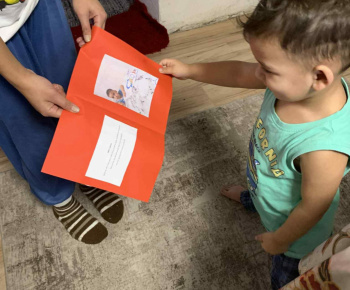 ROZVOJOVÝ TÍM V AKCII / Valentínske pohľadnice pre mamku a ocka - foto