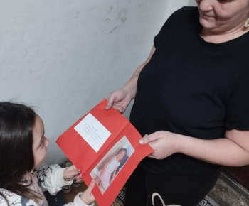 ROZVOJOVÝ TÍM V AKCII / Valentínske pohľadnice pre mamku a ocka - foto