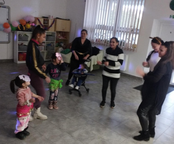 ROZVOJOVÝ TÍM V AKCII / Fašiangový karneval - foto