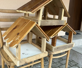 ROZVOJOVÝ TÍM V AKCII / Kŕmitka pre vtákov - foto