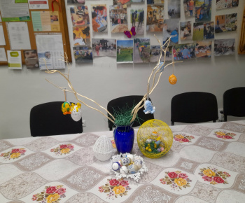 ROZVOJOVÝ TÍM V AKCII / Zdobenie veľkonočných vajíčok – technikou patchwork - foto