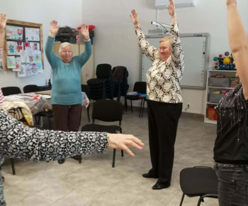 ROZVOJOVÝ TÍM V AKCII / Tréning pamäti a pohybové cvičenie - foto