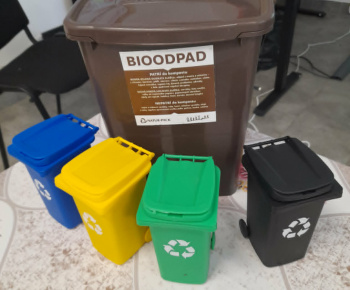 ROZVOJOVÝ TÍM V AKCII / Správne nakladanie s odpadmi. - foto