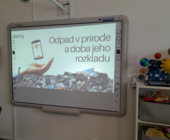ROZVOJOVÝ TÍM V AKCII / Správne nakladanie s odpadmi. - foto