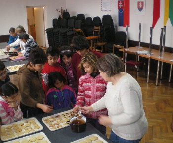 Pečenie perníkov 2010