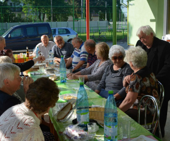 Opekacka dochodcov