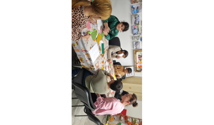 Kreatívne kvety z penového papiera